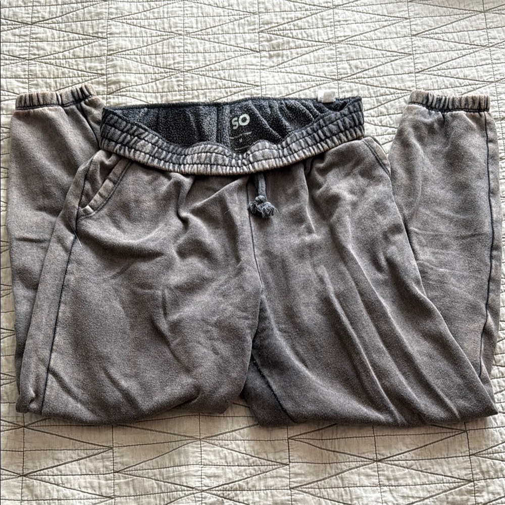 SO Gray Sweatpants womens size m